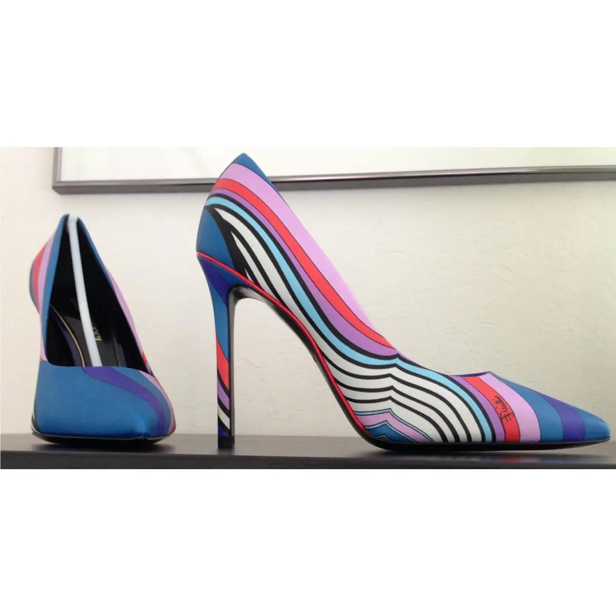 Pucci Striped Swirl Print Blue Lavender Red Pumps Box Bag EU 37 US 7
