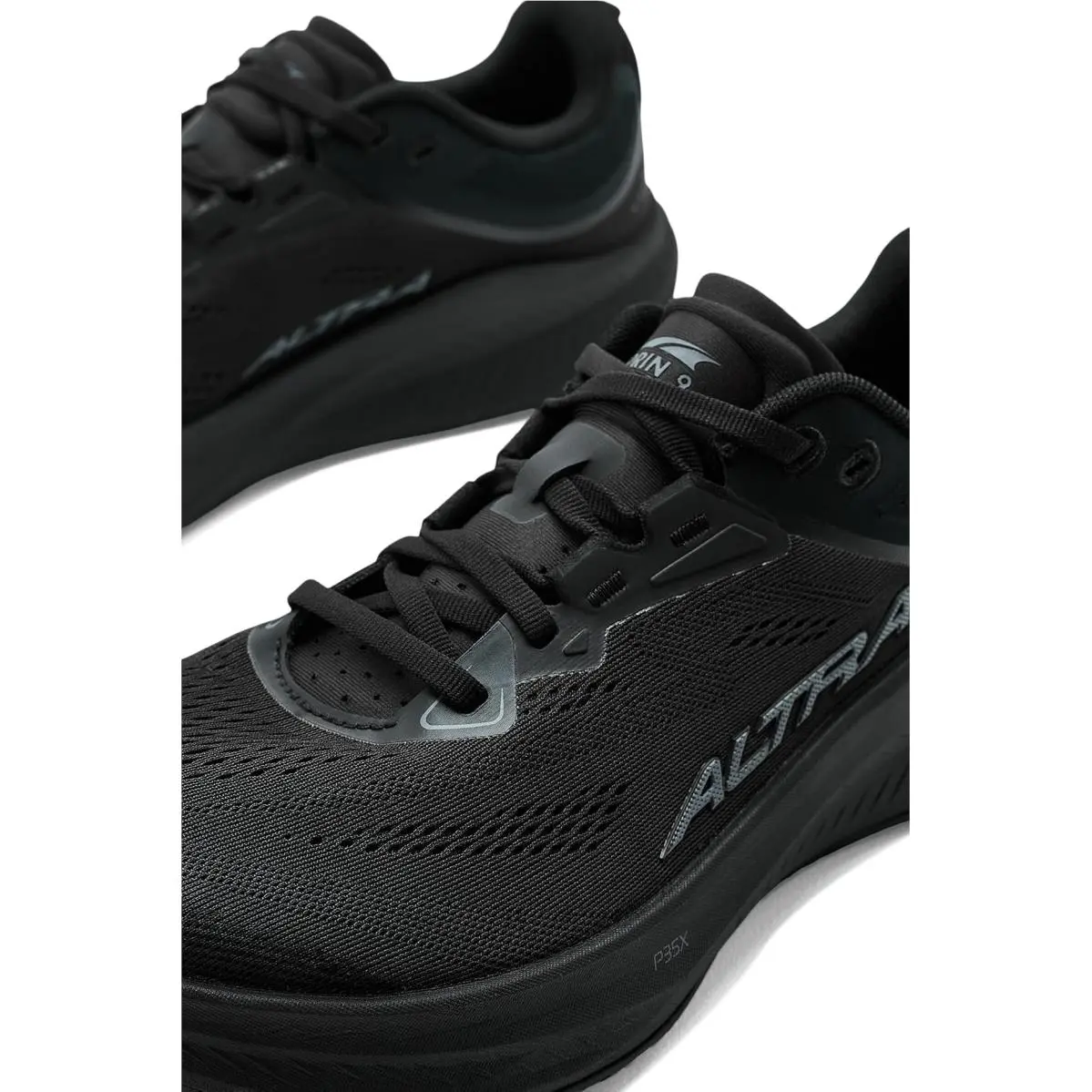 Altra shoes - Black/Black/Castlerock 4