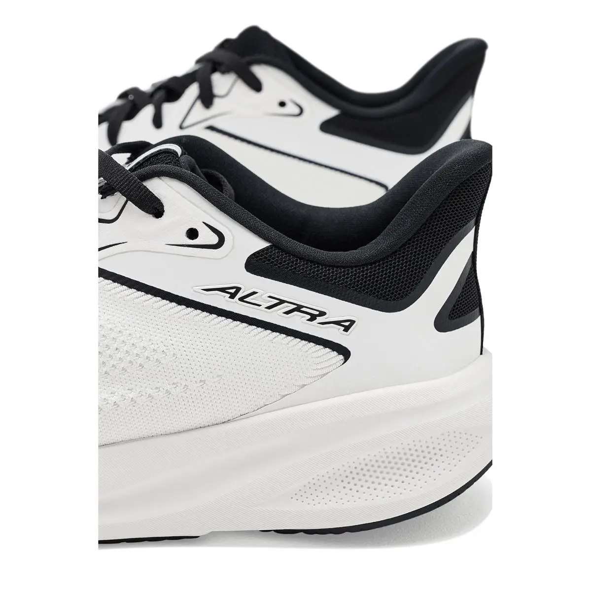 Altra shoes - Black/Silver/White 32