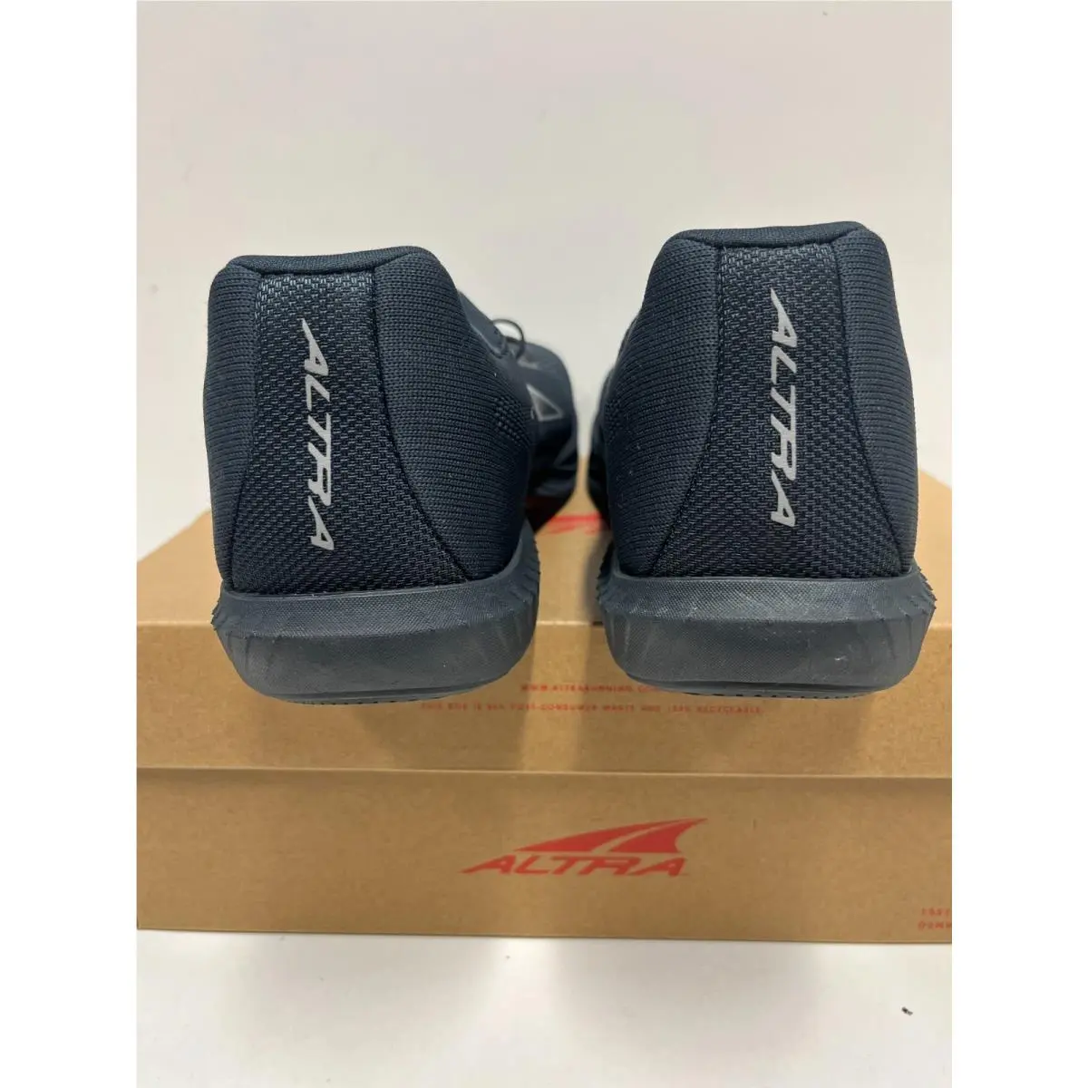 Altra shoes - Altra Escalante 4 - Escalante - Black/White (010) 40