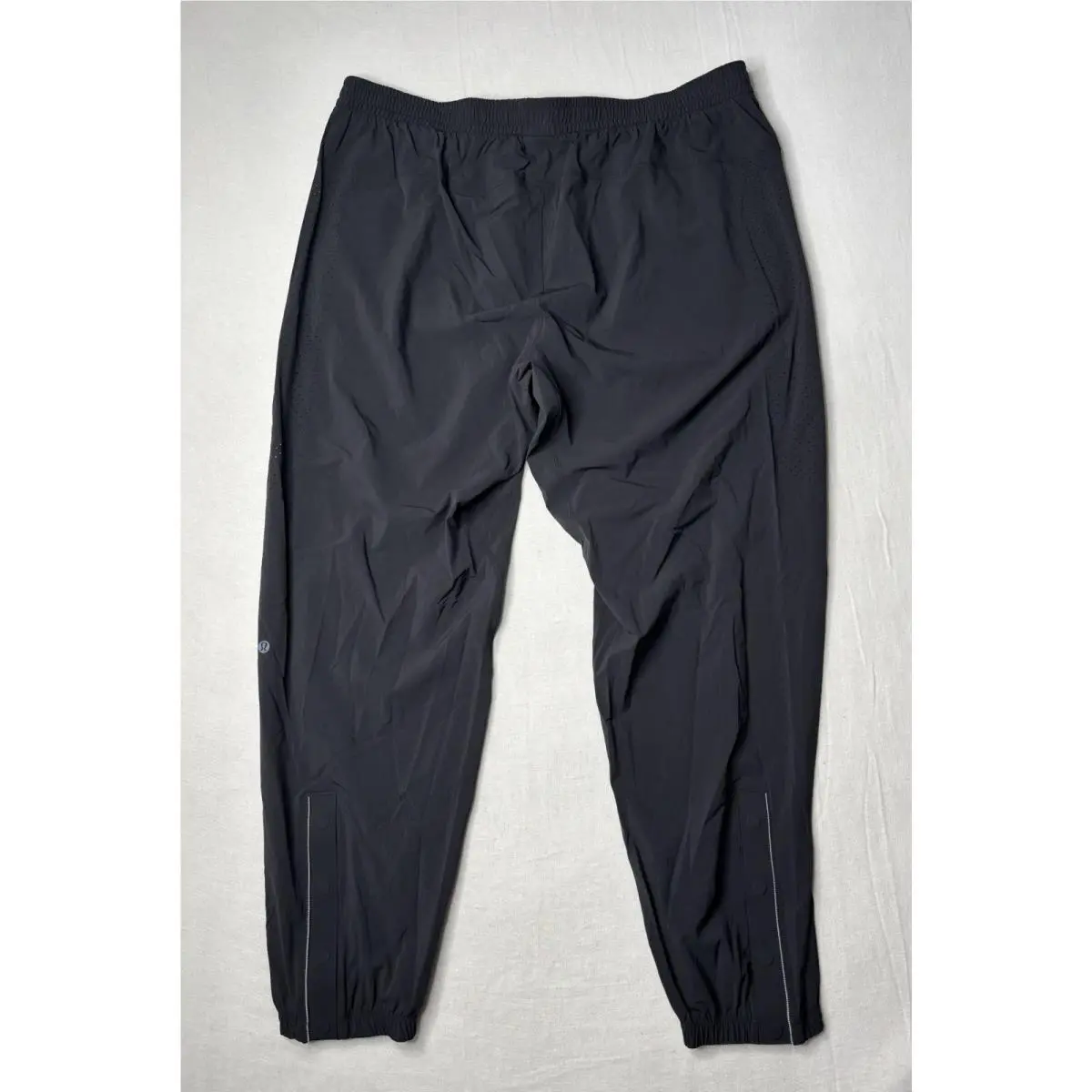 Lululemon clothing - Burgundy Bay 1