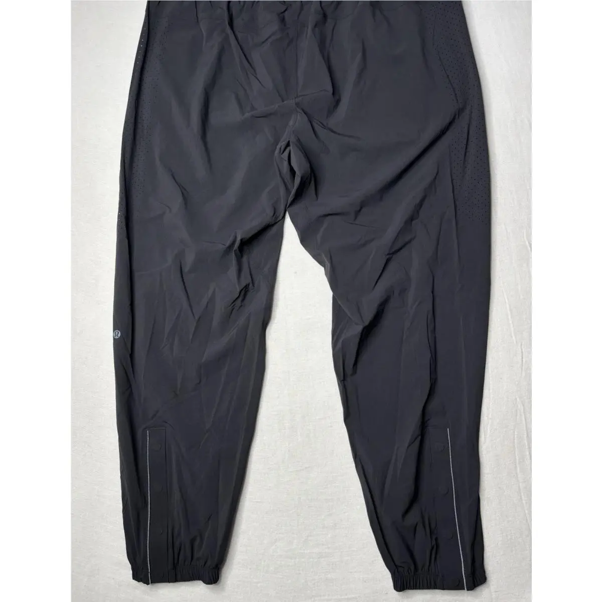 Lululemon clothing - Burgundy Bay 2