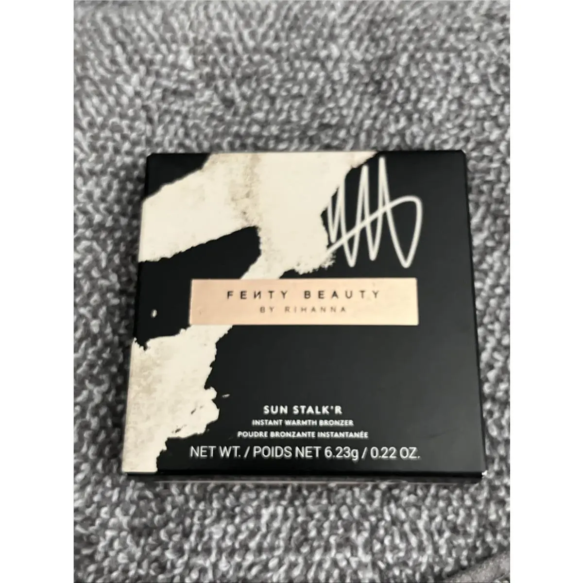 Fenty Beauty BY Rihanna Sun Stalk’r Instant Warmth Bronzer 02 Shady Biz