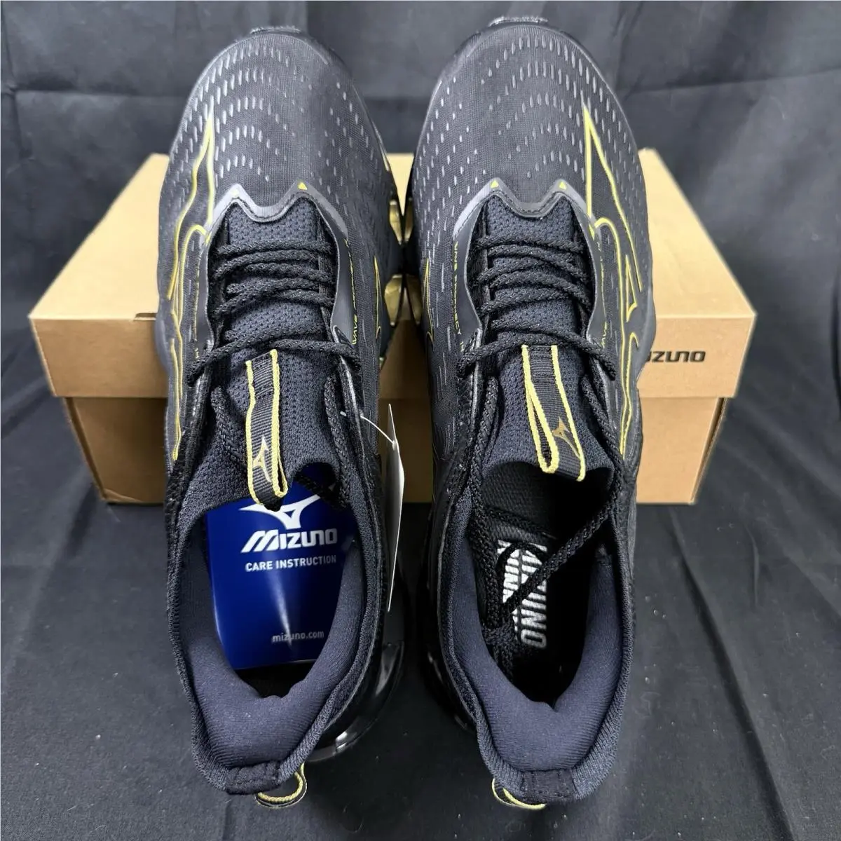Mizuno shoes - Wave Prophecy 14 - Wave Prophecy - J1GC250052 - Black, Gold 2