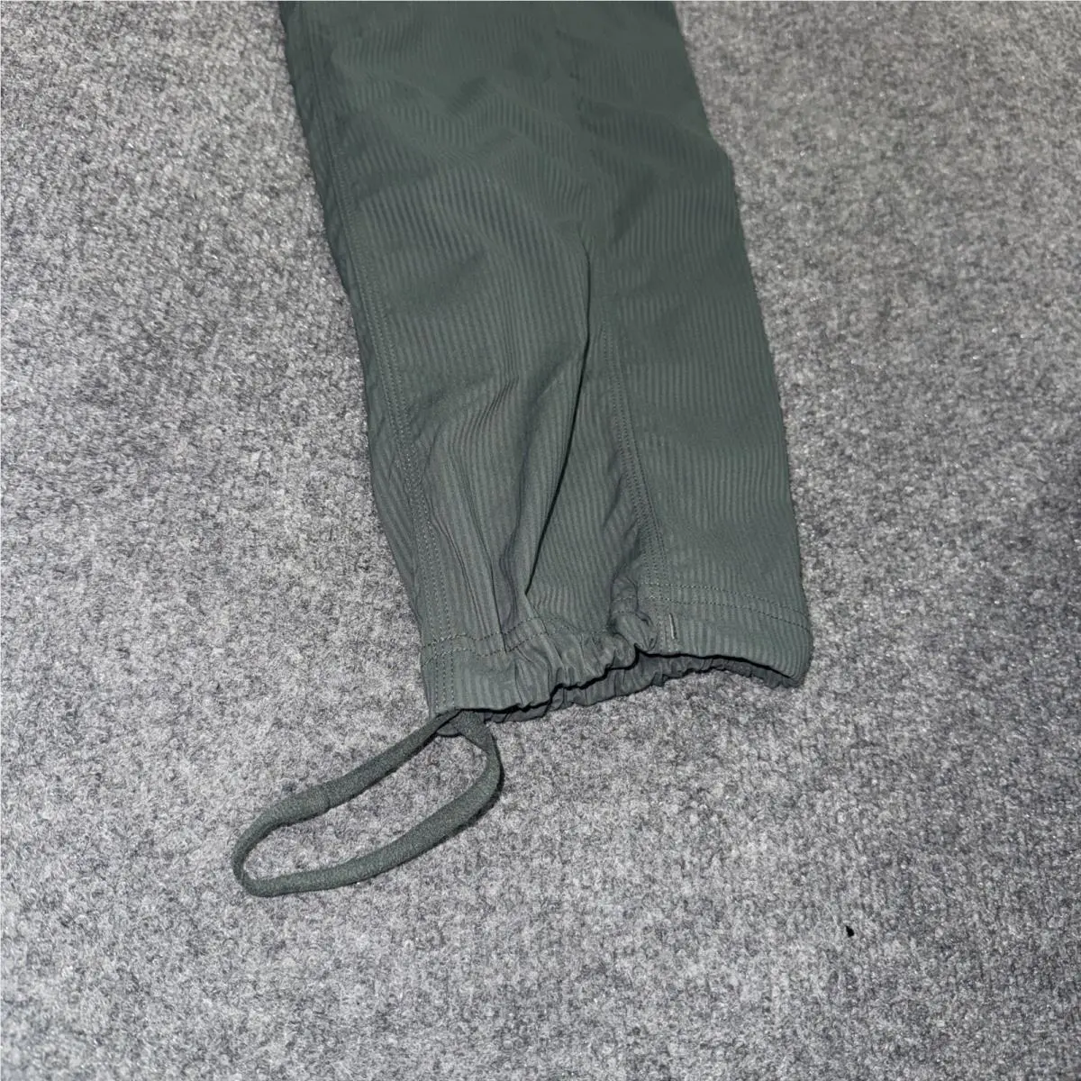 Lululemon clothing - Green 2