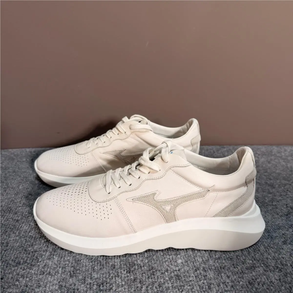 Mizuno shoes - 1906 Naos - Naos - White 1