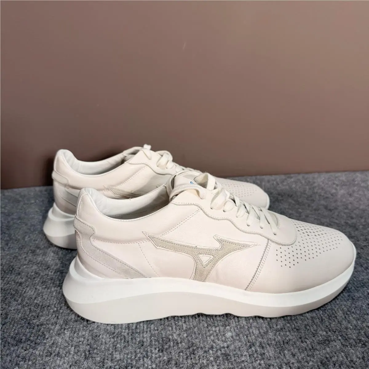 Mizuno shoes - 1906 Naos - Naos - White 3