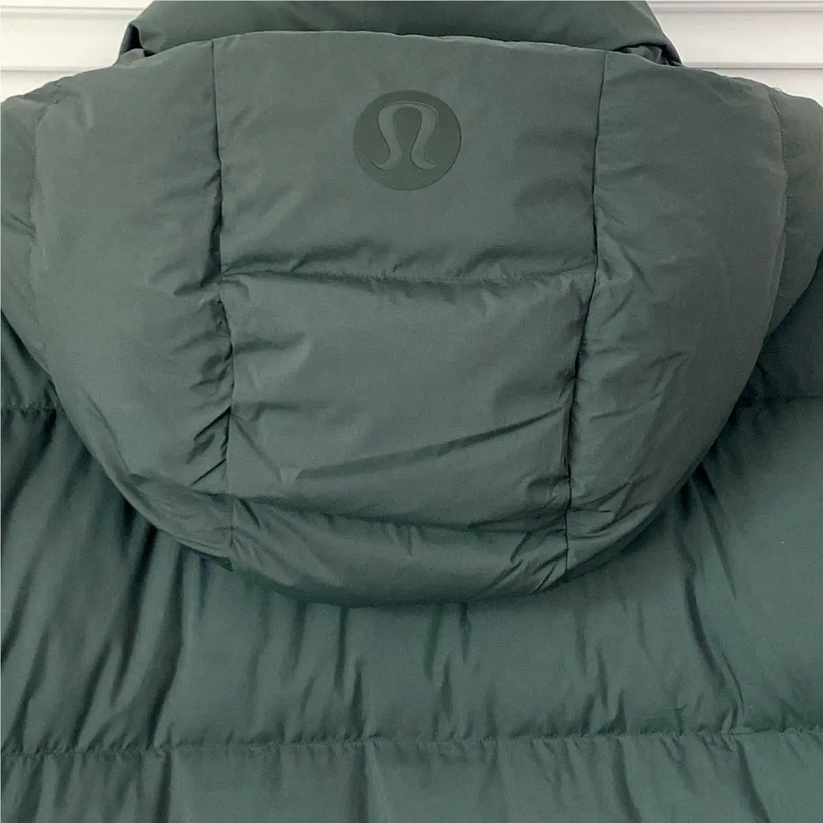 Lululemon clothing - Lululemon Wunder Puff - Wunder Puff - Green 2