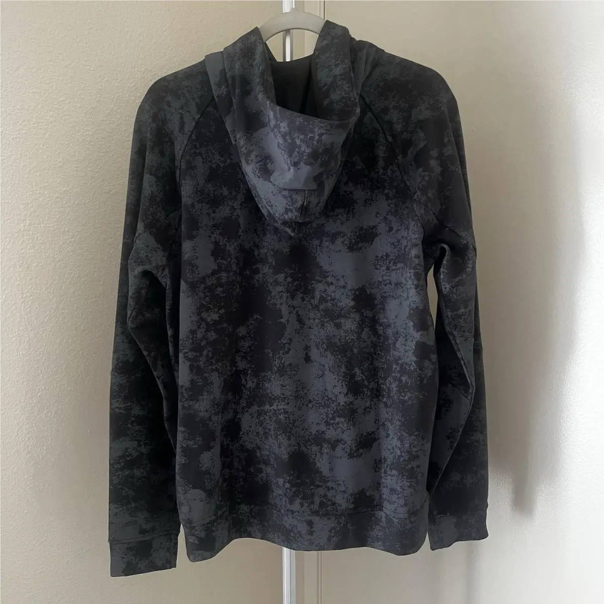Lululemon clothing - Gray 2