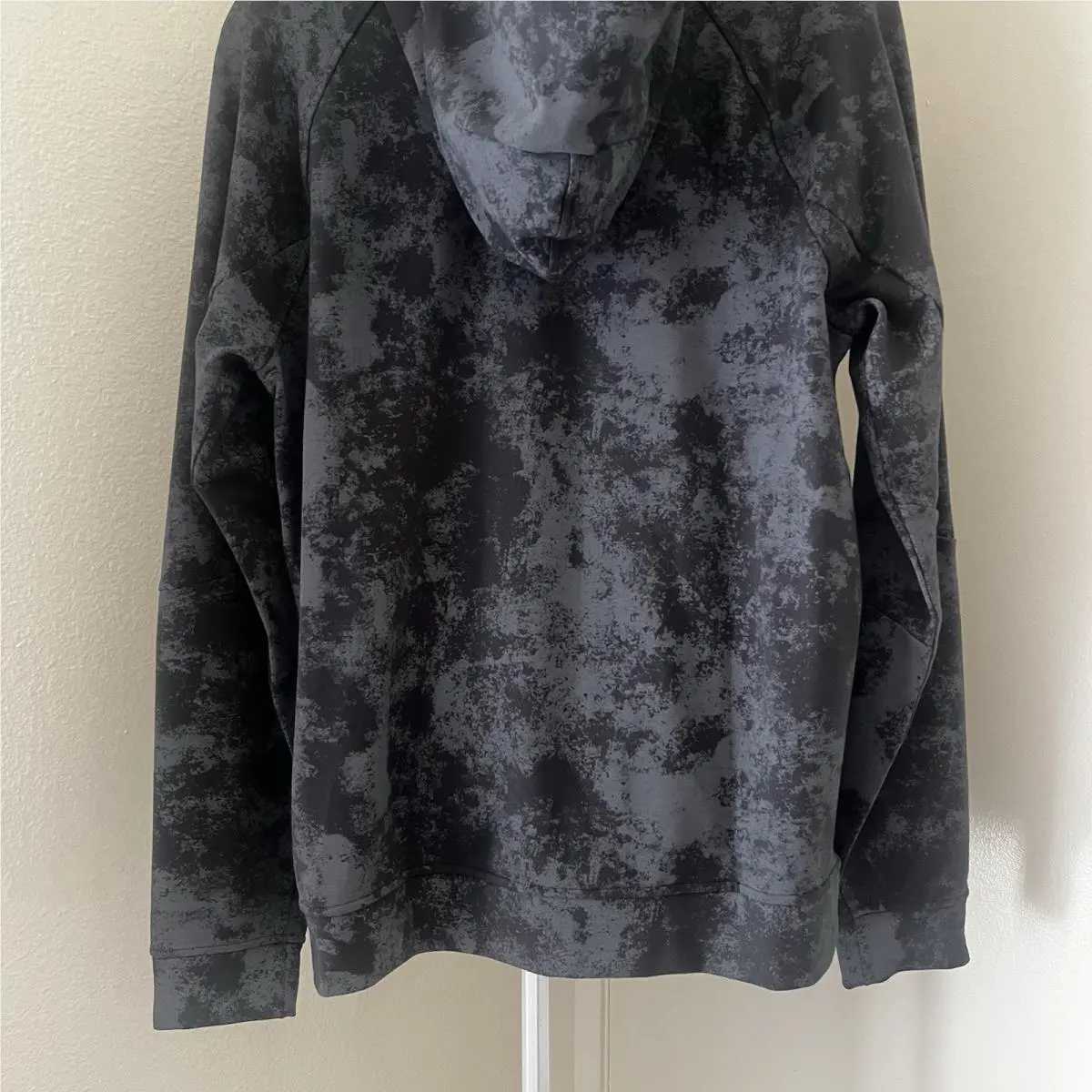 Lululemon clothing - Gray 4