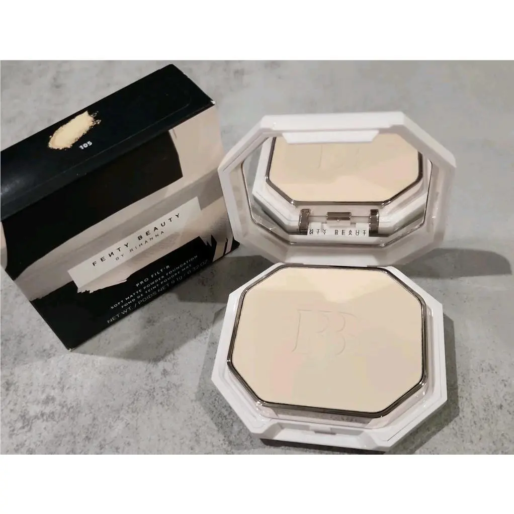Fenty Beauty Pro Filt`r Soft Matte Powder Foundation 105