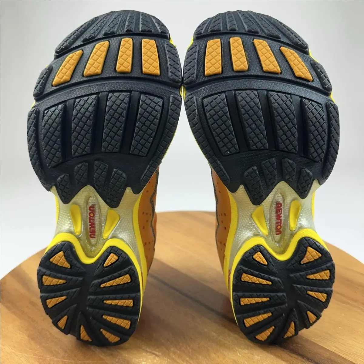 Newton shoes - Newton Terra Momentus All Terrain - Orange 5