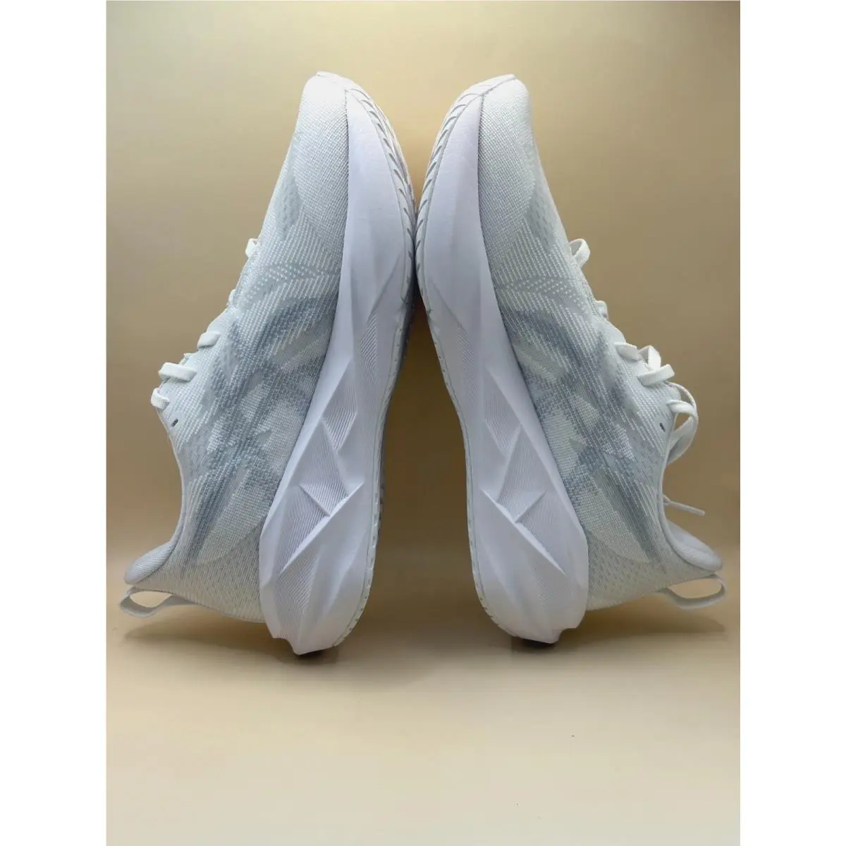 Asics shoes - ASICS Novablast - Novablast - 1012B765-100 - White 3