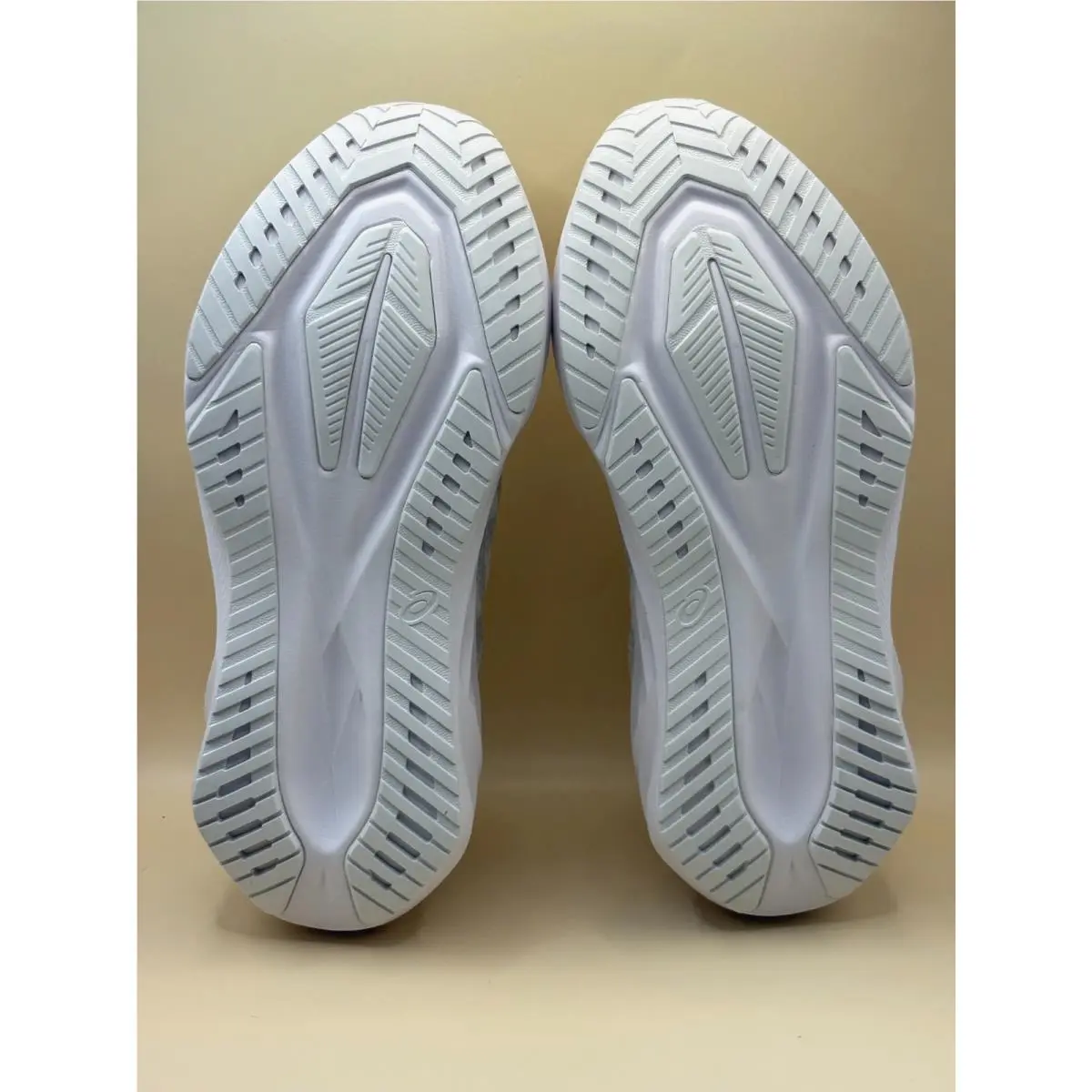 Asics shoes - ASICS Novablast - Novablast - 1012B765-100 - White 14