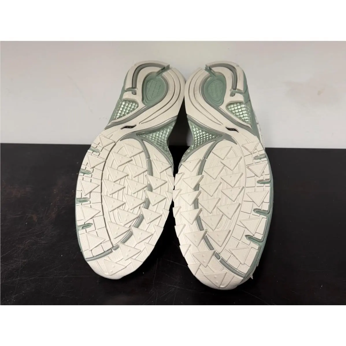 Saucony shoes - Saucony Grid Jazz 9 - Grid Jazz - S70927-1 - White 7