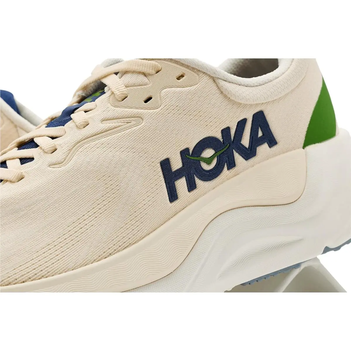 Hoka shoes - Alabaster/Birch 4