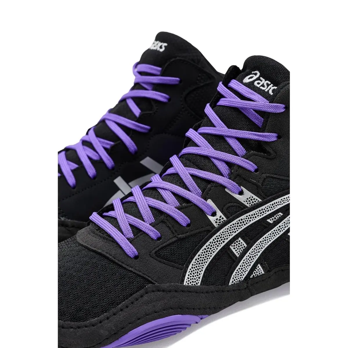 Asics shoes - Black/Radiant Amethyst 11