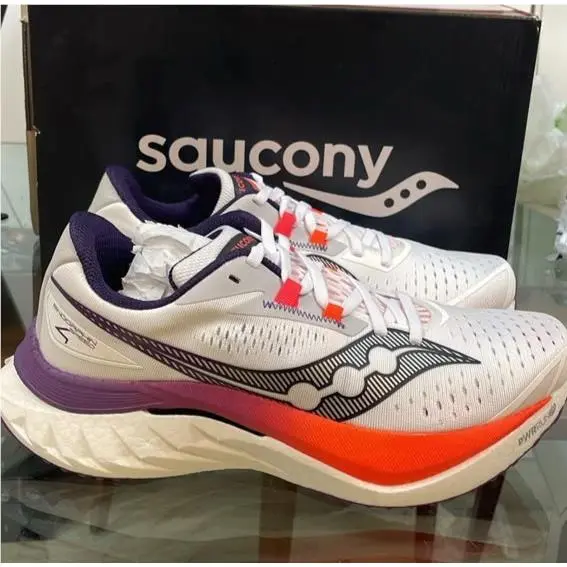 Saucony shoes - White 6