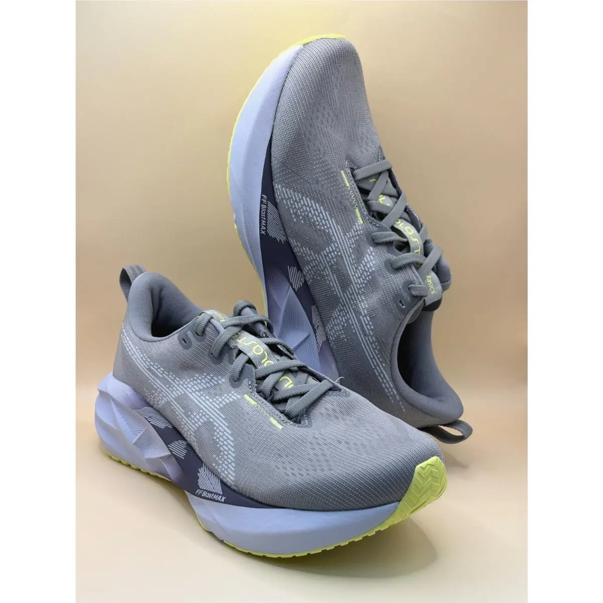 Asics shoes - ASICS Novablast - Novablast - Gray 0