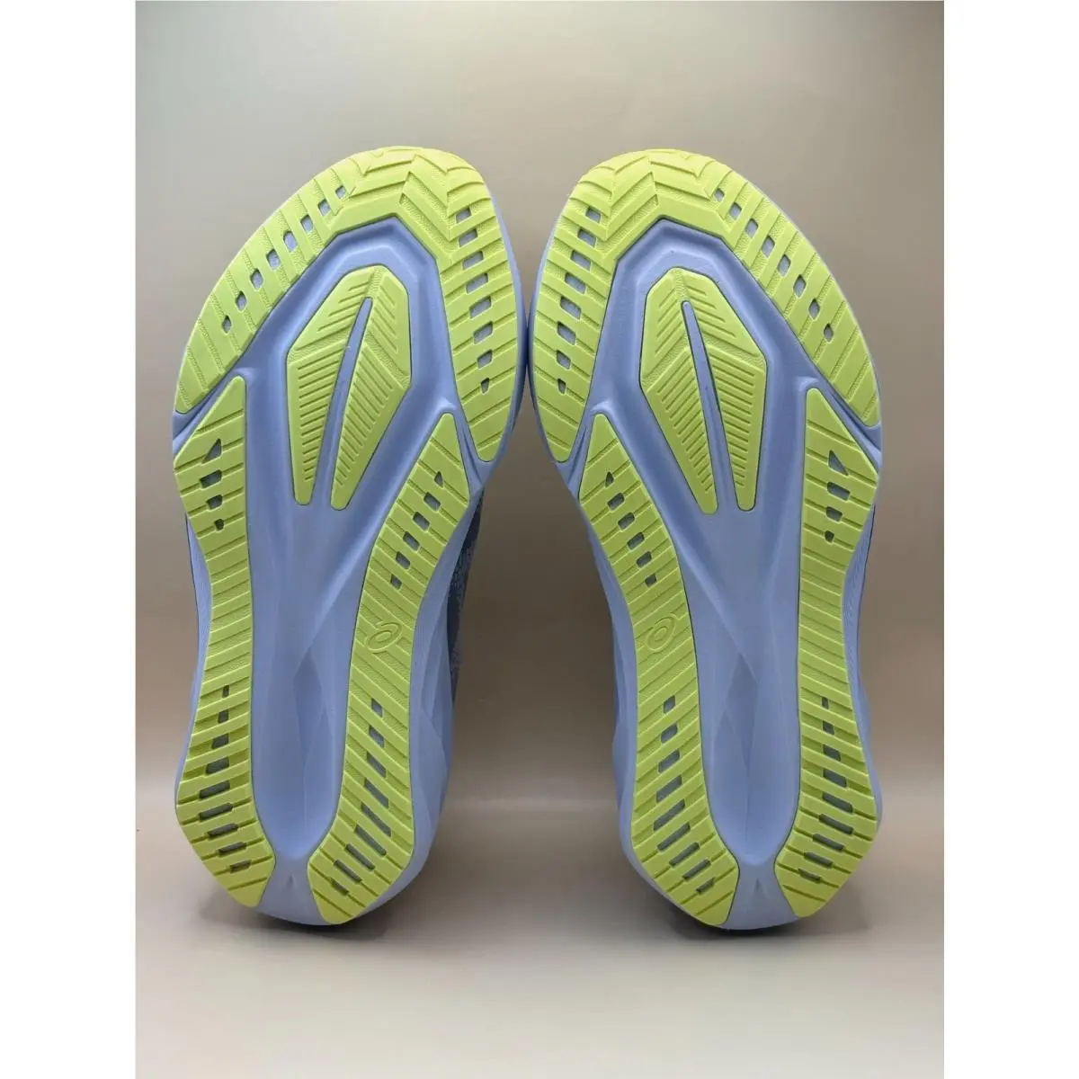 Asics shoes - ASICS Novablast - Novablast - Gray 3