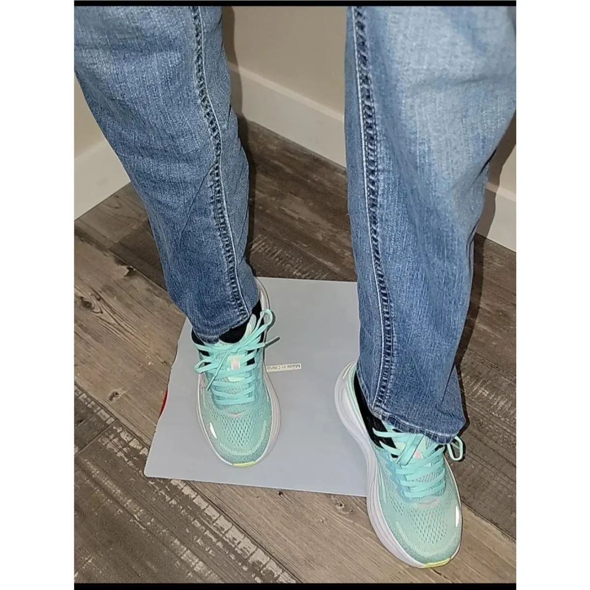 Hoka shoes - Bondi 9 - Bondi - Teal and Pink 10