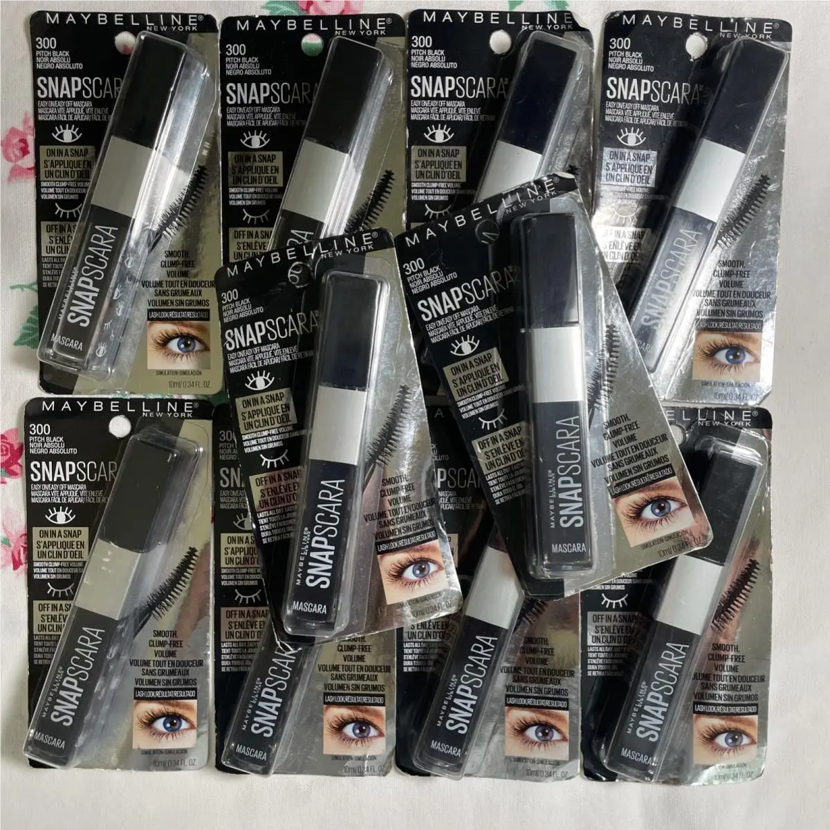 10 Maybelline Snapscara Smooth Clump Free Volume Mascara 300 Pitch Black Retired