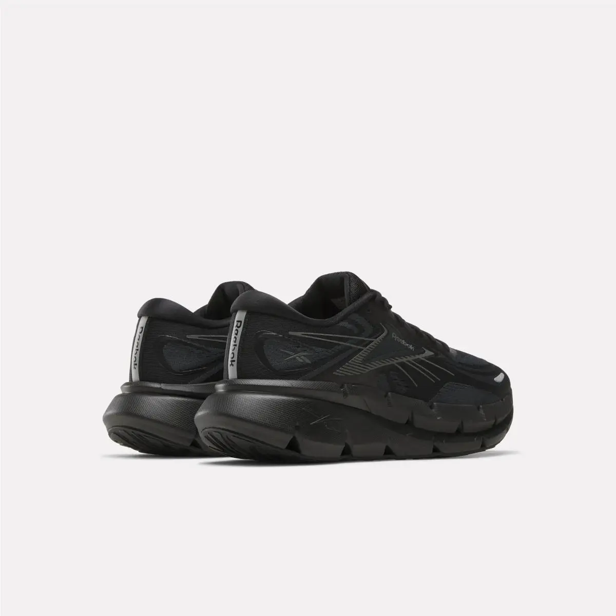 Reebok shoes - Black/Black/Red 12