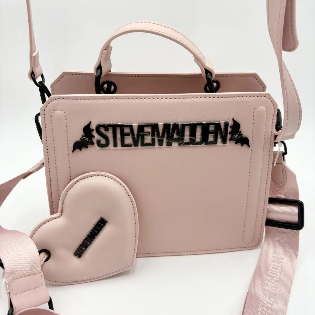Steve Madden Bevelyn Halloween Pink Bat Crossbody Bag Heart Charm Satchel Purse