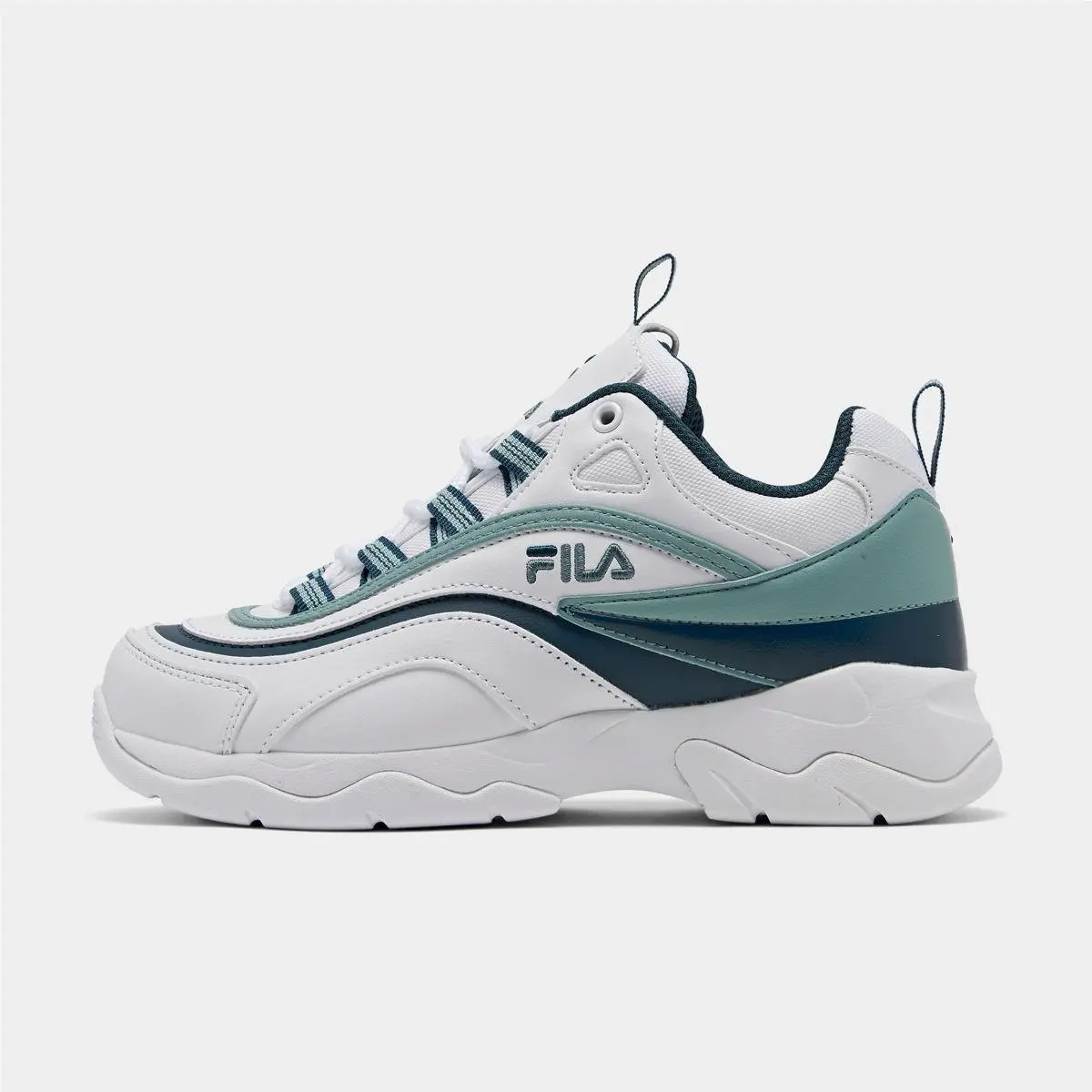 Fila Ray Casual Women`s Size 9 in White Sneakers