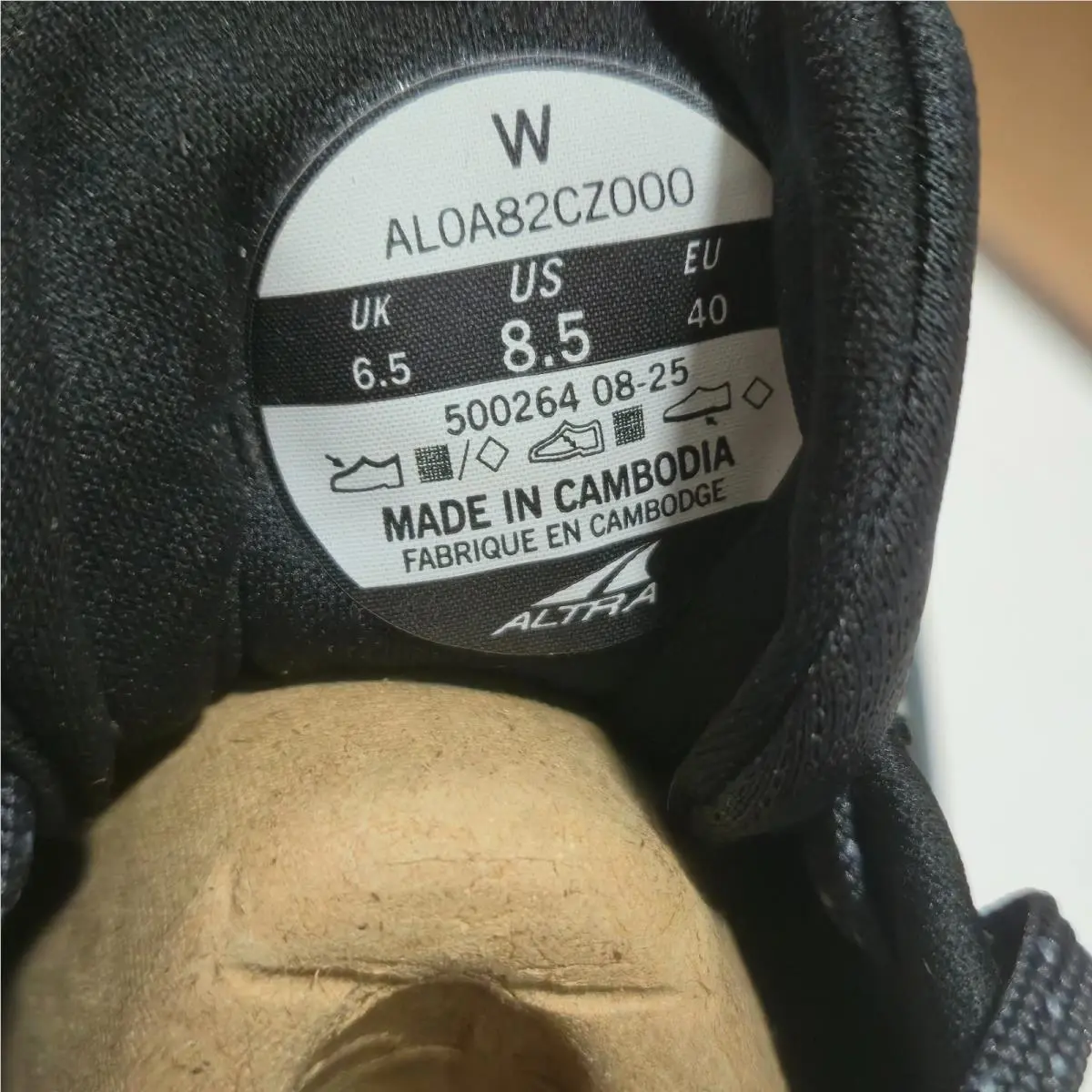 Altra shoes - Altra Torin - Torin - AL0A82CZ000 - Black 2