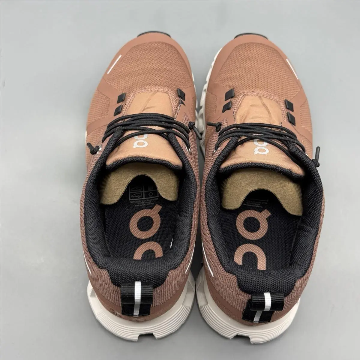 On-Running shoes - On Cloud 5 Waterproof - Cloud Waterproof - 5998835 - Cocoa/Frost (UPC: 7630440676935) 5