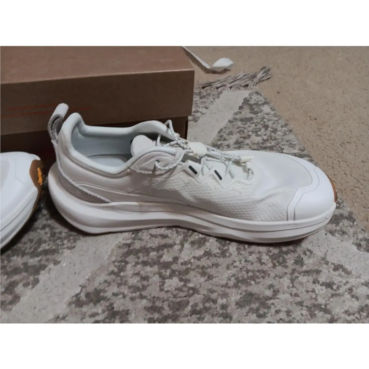 Altra shoes - Altra Voyager - Voyager - ALOA85TV110 - White 3