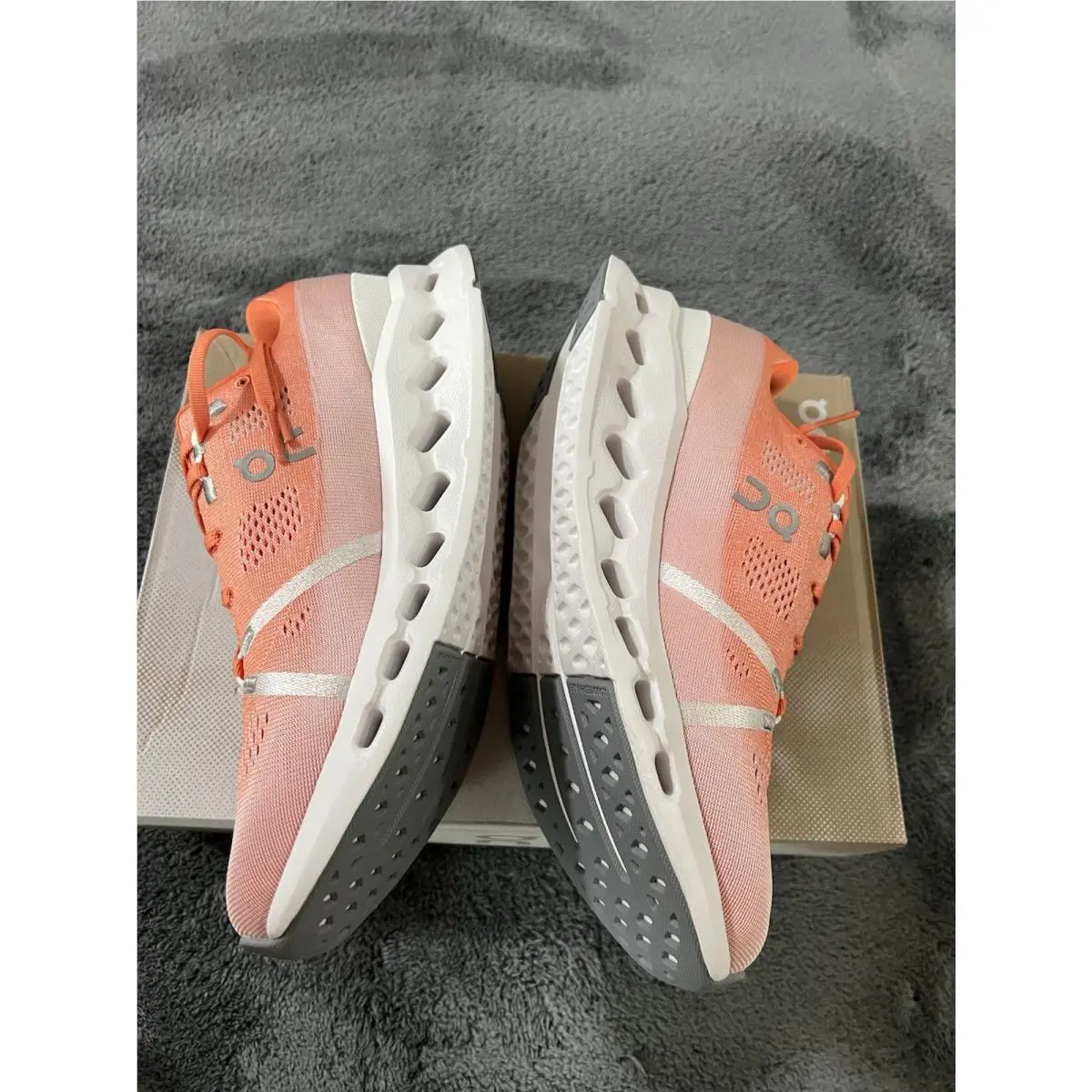 On-Running shoes - On Cloudsurfer - Cloudsurfer - White 1