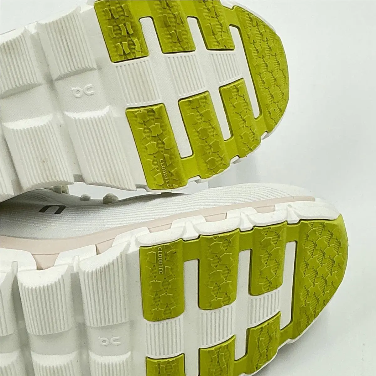 On-Running shoes - On Cloudflow - Cloudflow - White 10