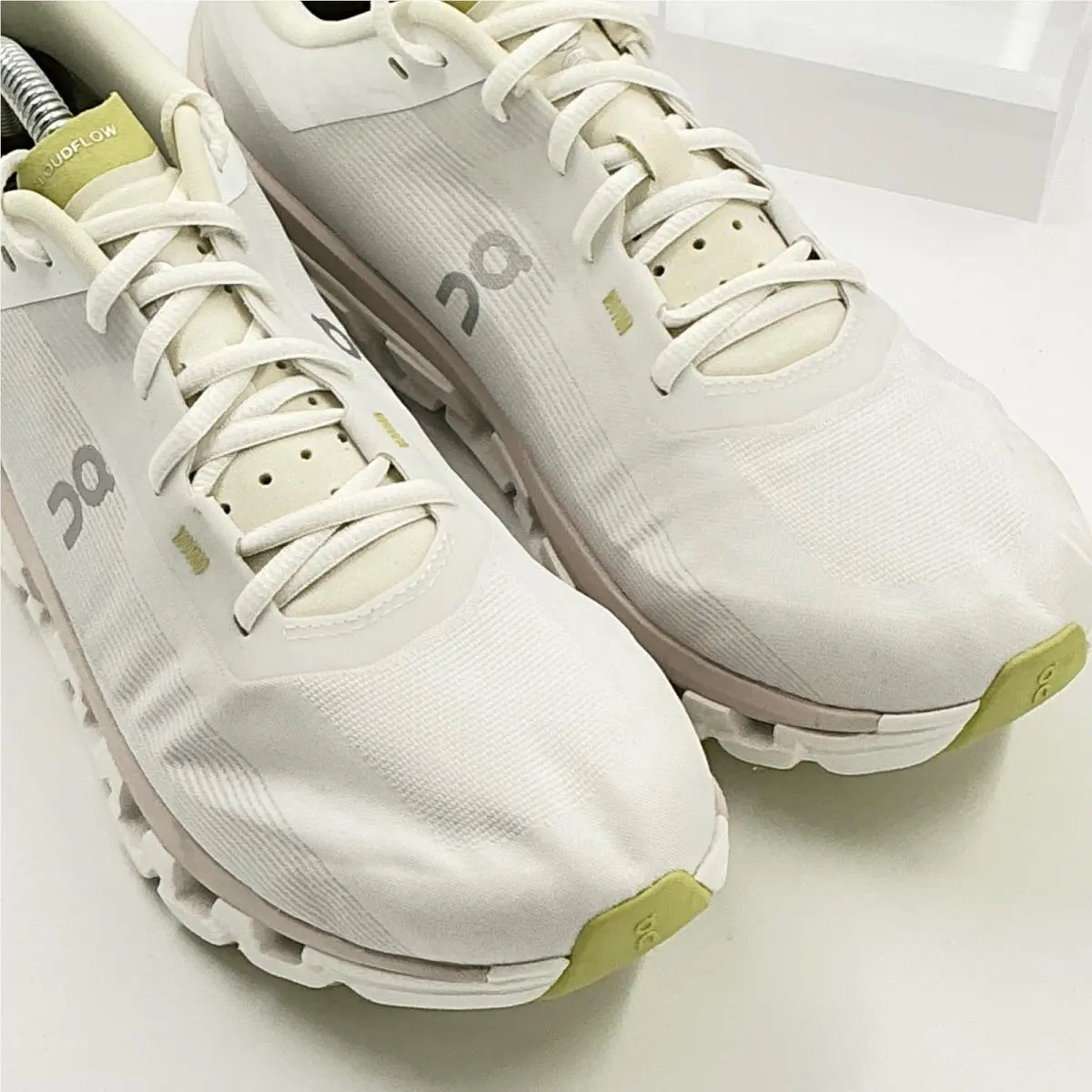 On-Running shoes - On Cloudflow - Cloudflow - White 0
