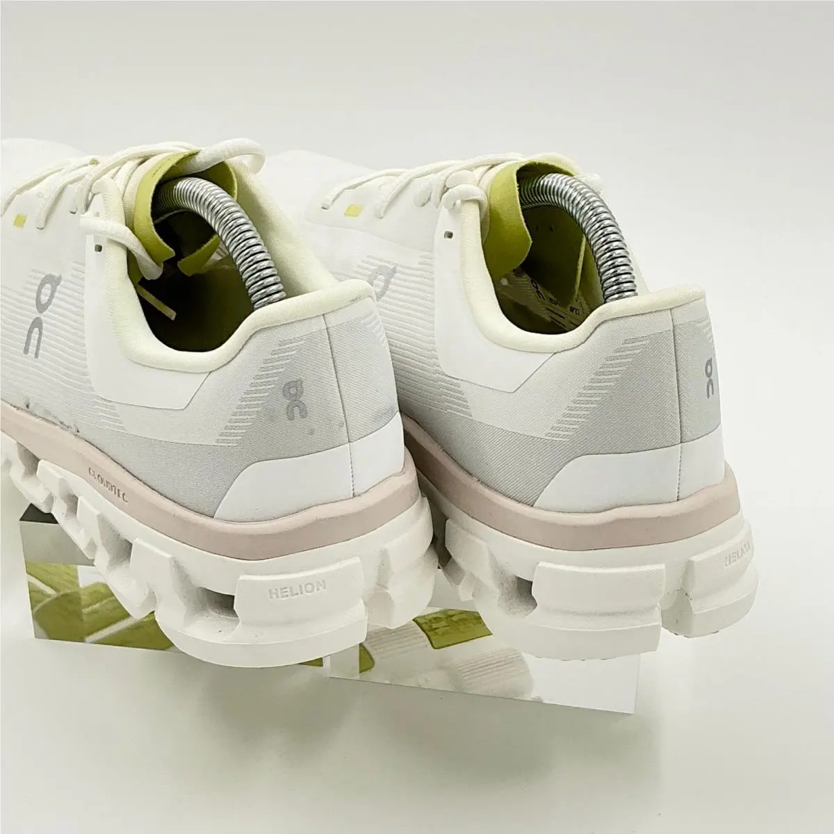 On-Running shoes - On Cloudflow - Cloudflow - White 5