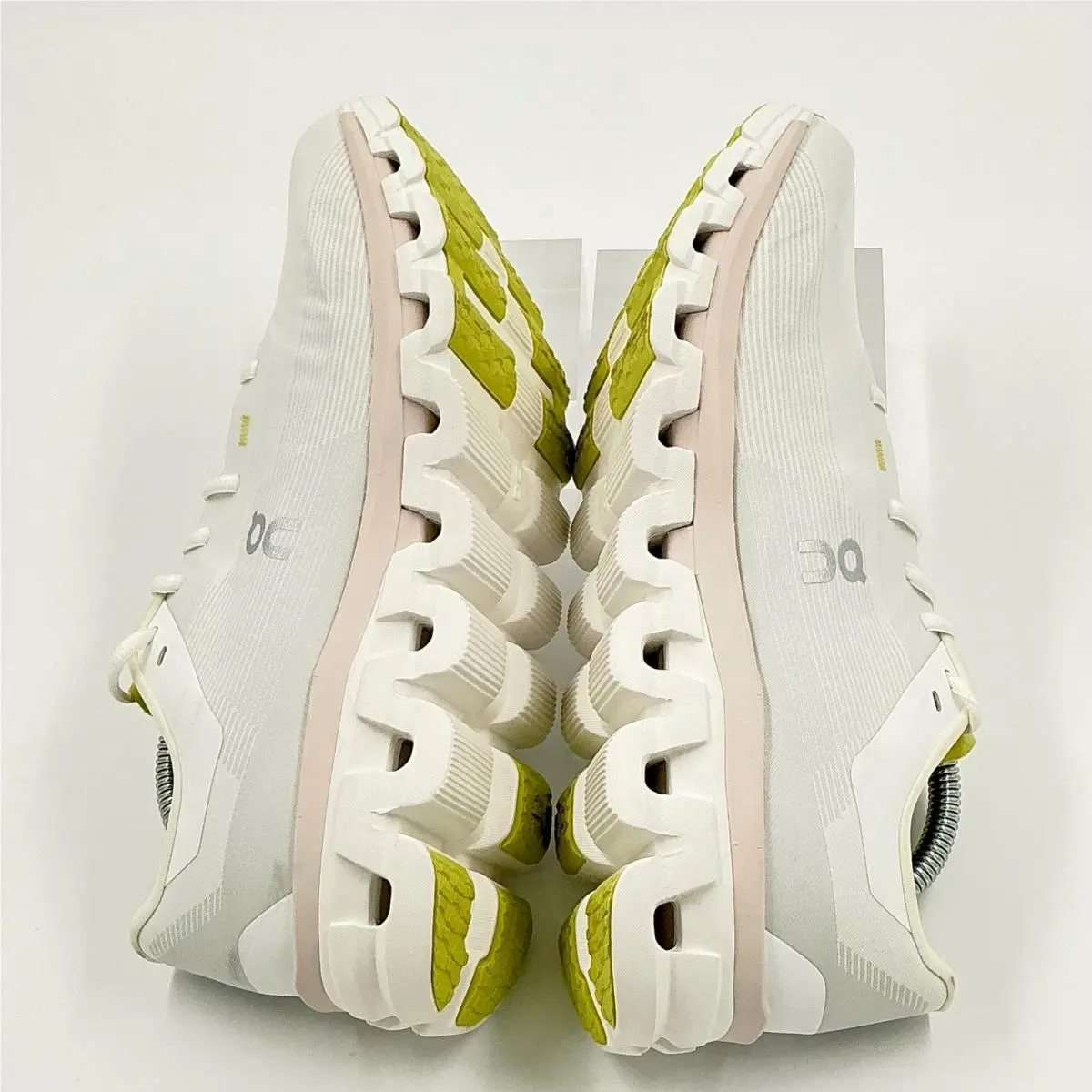 On-Running shoes - On Cloudflow - Cloudflow - White 7
