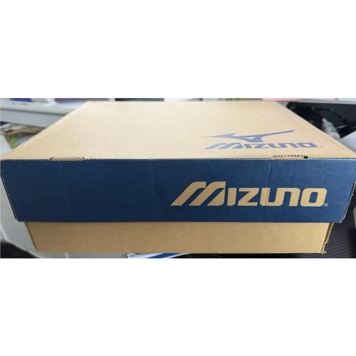 Mizuno shoes - Wave Lightning 4 - Wave Lightning - 9KV-88014 - Gold (UPC: 041969910245) 13