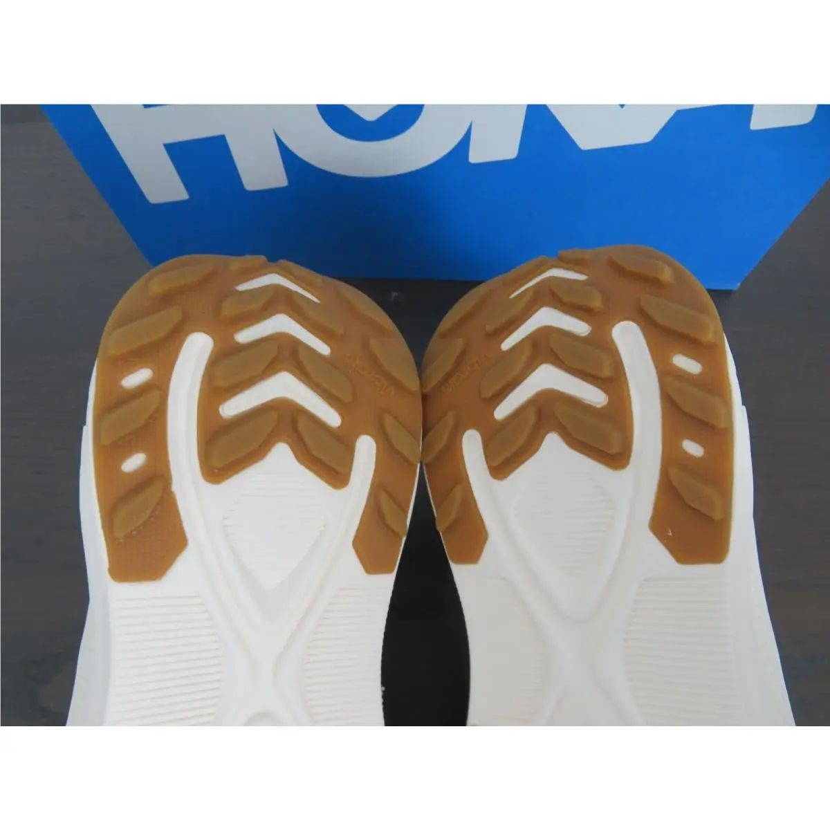 Hoka shoes - Hoka One One Transport 2 - 1171851 BKLB - Black 7