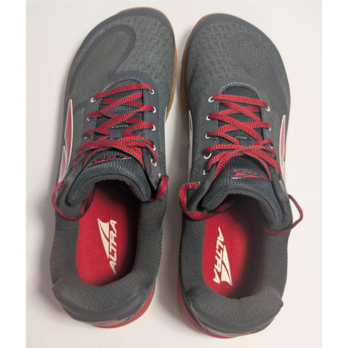 Altra Hiit XT Men Size 11 Grey Red Gum Soles Old Stock Gym + Cross Training