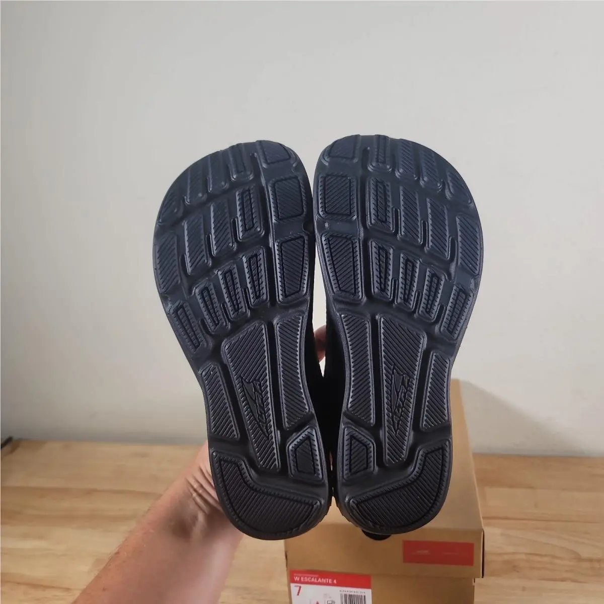 Altra shoes - Altra Escalante 4 - Escalante - Al0A85N931-070 - Black 8