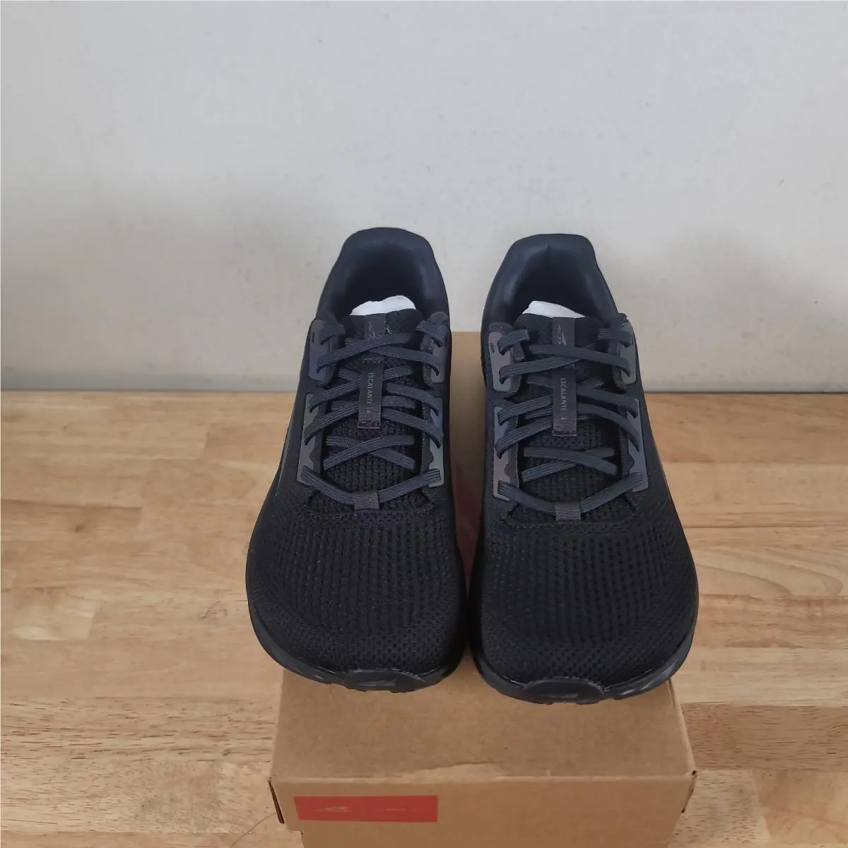 Altra shoes - Altra Escalante 4 - Escalante - Al0A85N931-070 - Black 1