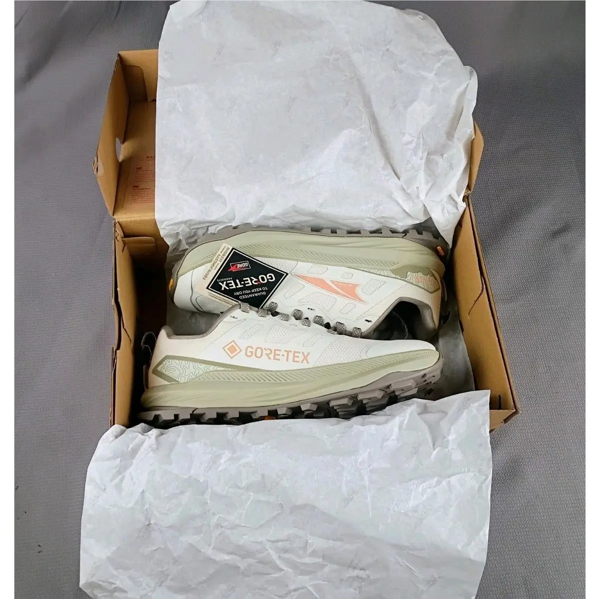 Altra shoes - Altra Lone Peak 9 GTX - ALOA 85SN921-055 - Light Tan, Sand 0