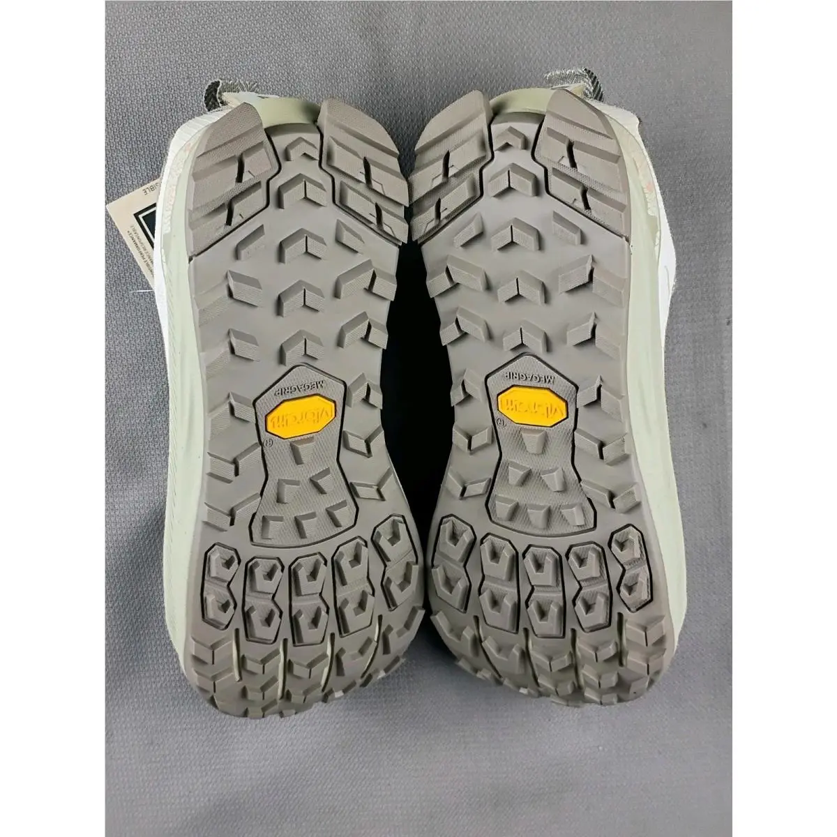 Altra shoes - Altra Lone Peak 9 GTX - ALOA 85SN921-055 - Light Tan, Sand 20