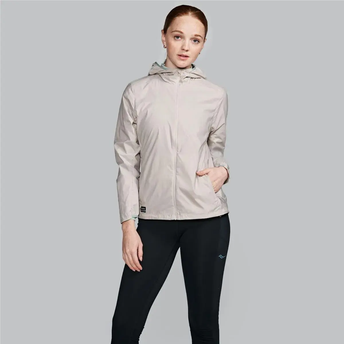 Saucony Women Peregrine Packaway Jacket Apparel