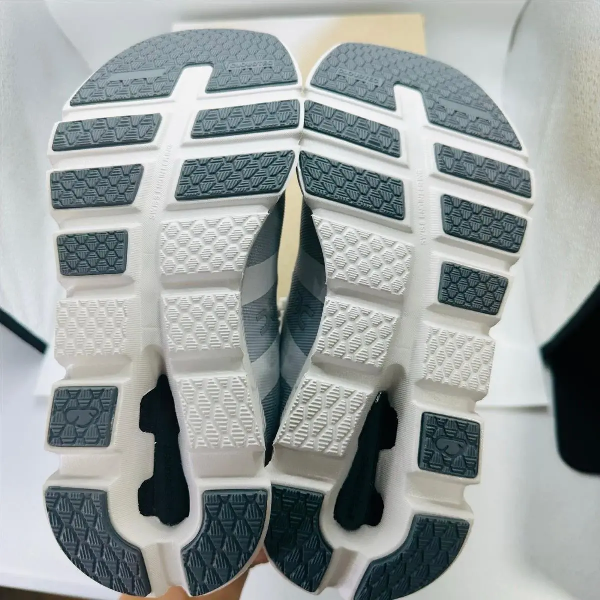 On-Running shoes - Light Blue 5