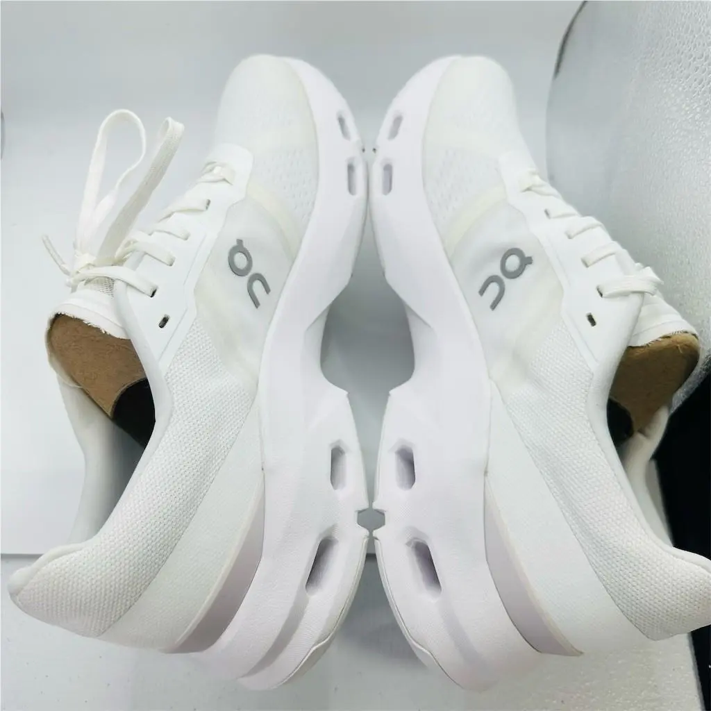 On-Running shoes - Cloudpulse - Cloudpulse - White 4