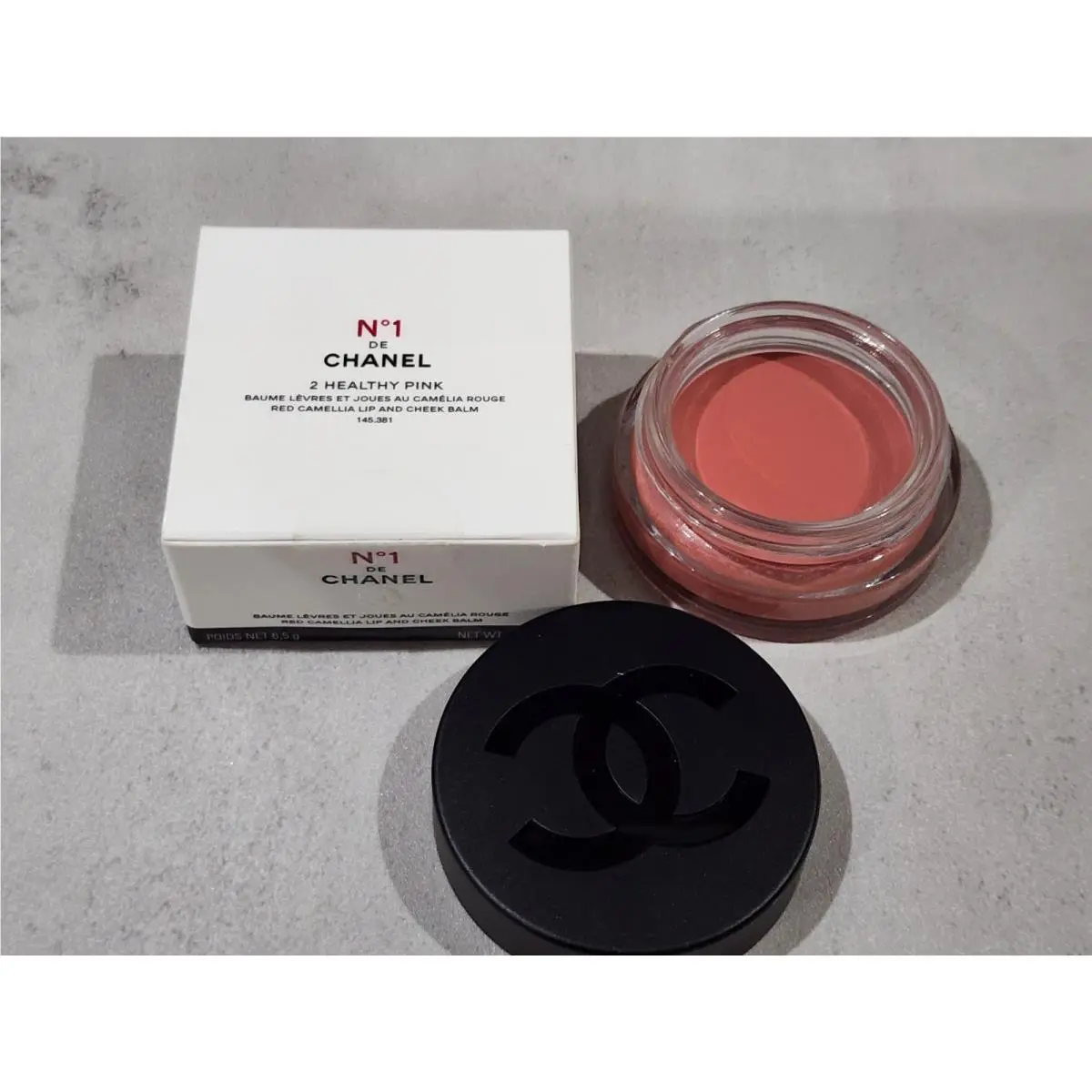 Chanel No 1 de Chanel Red Camellia Lip and Cheek Balm In 2 Healthy Pink