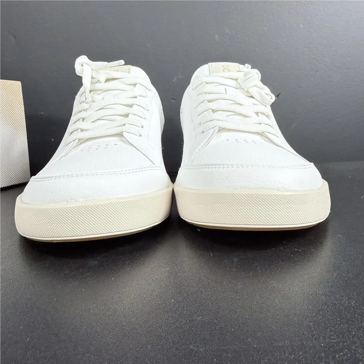 On-Running shoes - The Roger - The Roger - 4899444 - White 3