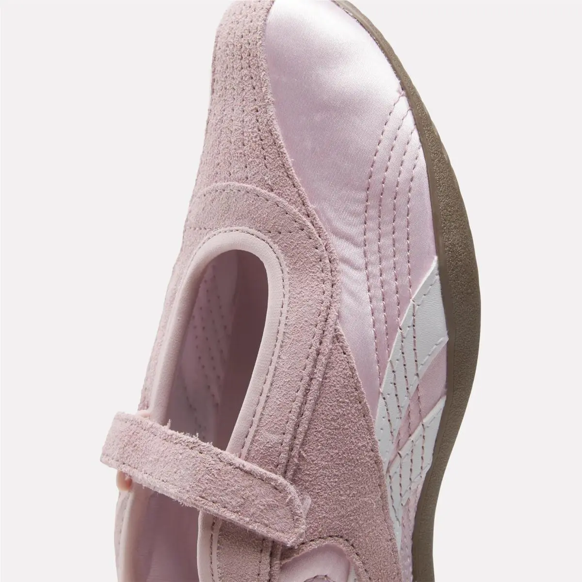 Reebok shoes - Vintage Chalk/Ftwr White/Gum 16
